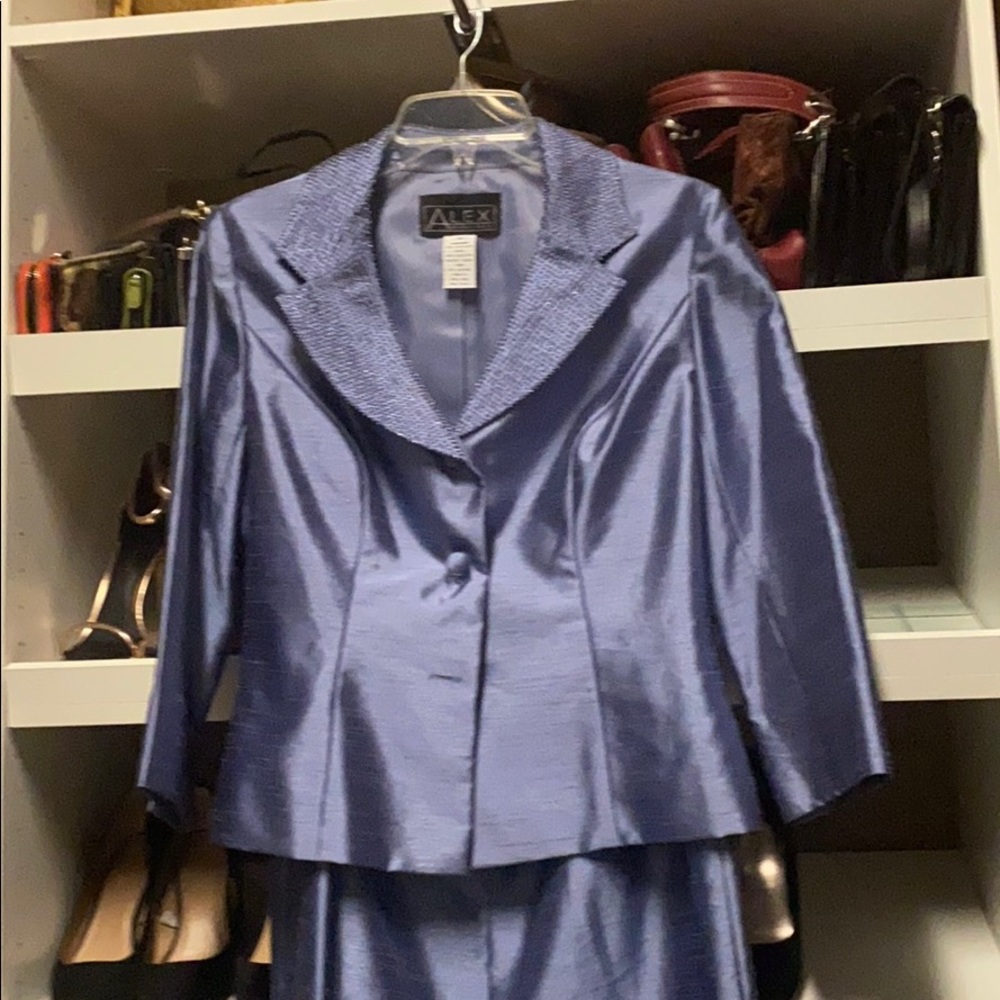 2 piece suit long skirt